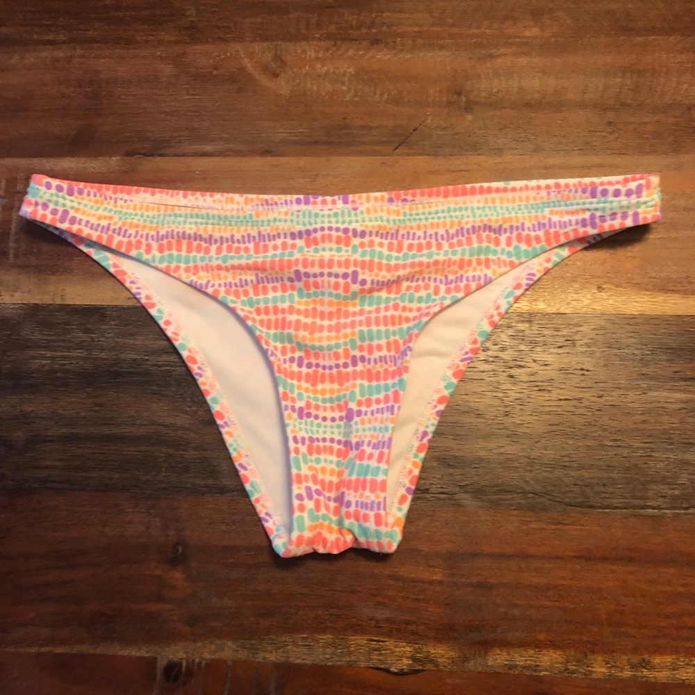 Under Armour Cheeky Swim Bottoms- M
